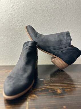 Franco Sarto Black Leather Ankle Boots Size 7-7.5 (38)